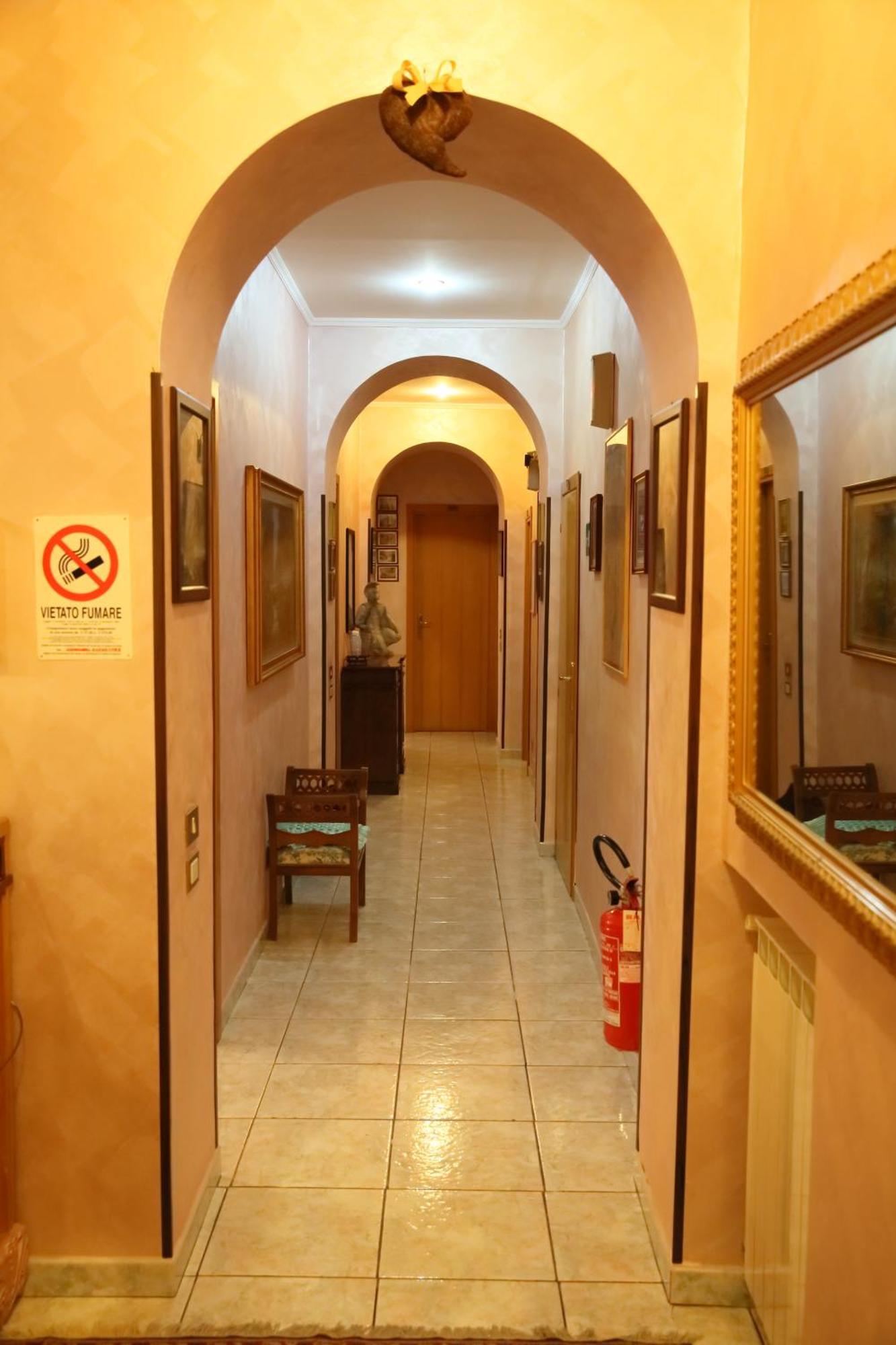 רומא Hotel Principe Amedeo מראה חיצוני תמונה