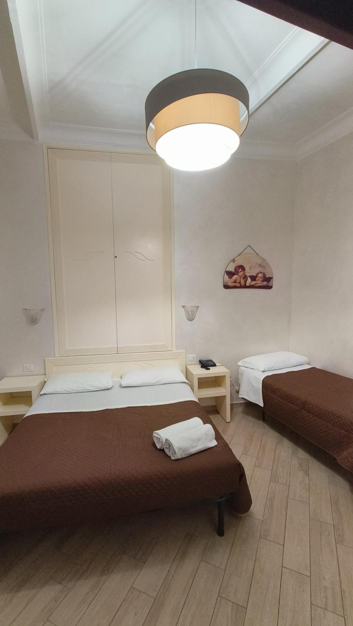 רומא Hotel Principe Amedeo מראה חיצוני תמונה