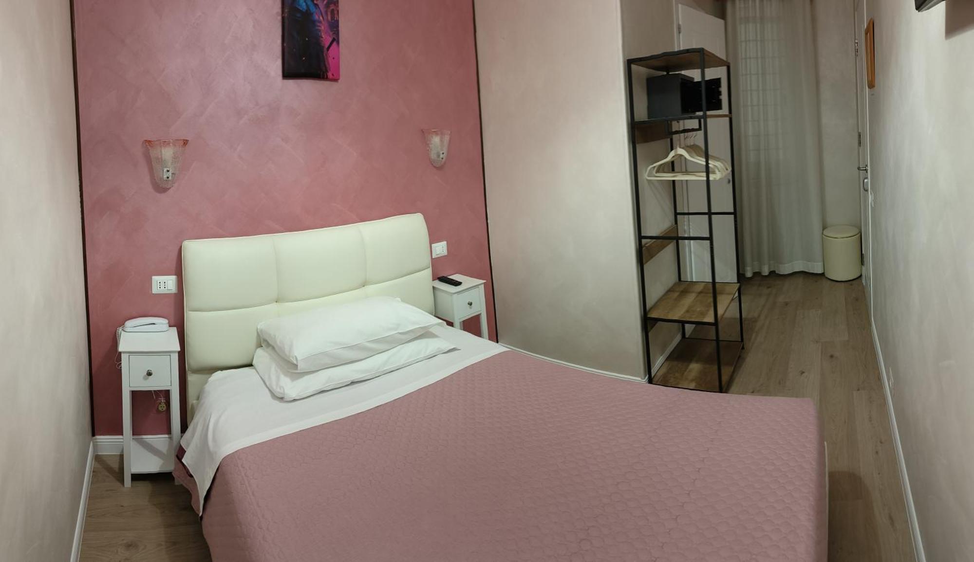 רומא Hotel Principe Amedeo מראה חיצוני תמונה