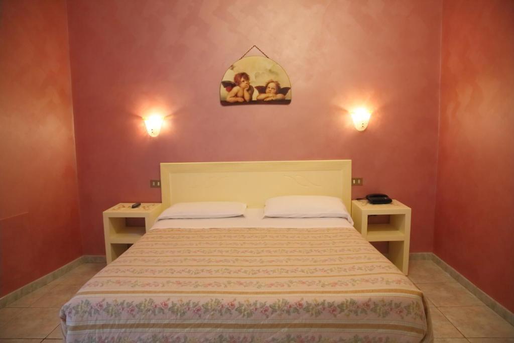 רומא Hotel Principe Amedeo חדר תמונה